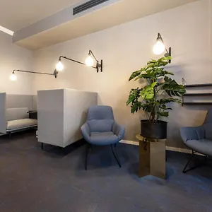 Hotel B-hotel
