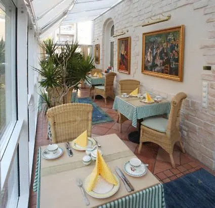 Guest house Pension Am Grossen Garten Dresden