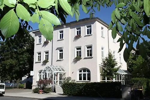 Pension Am Grossen Garten Dresden Guest house
